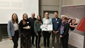 von links: Hannah Schiller, Gudrun Liebscher, Sascha Vogel, Karen Besecke, Monja Schilling (Repräsentantin des JCF), Clemens Steinek, Sonja Hatz.